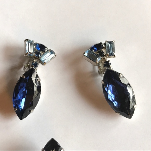 Vintage brooch earring set Blue Rhinestone Navette - Picture 6 of 8